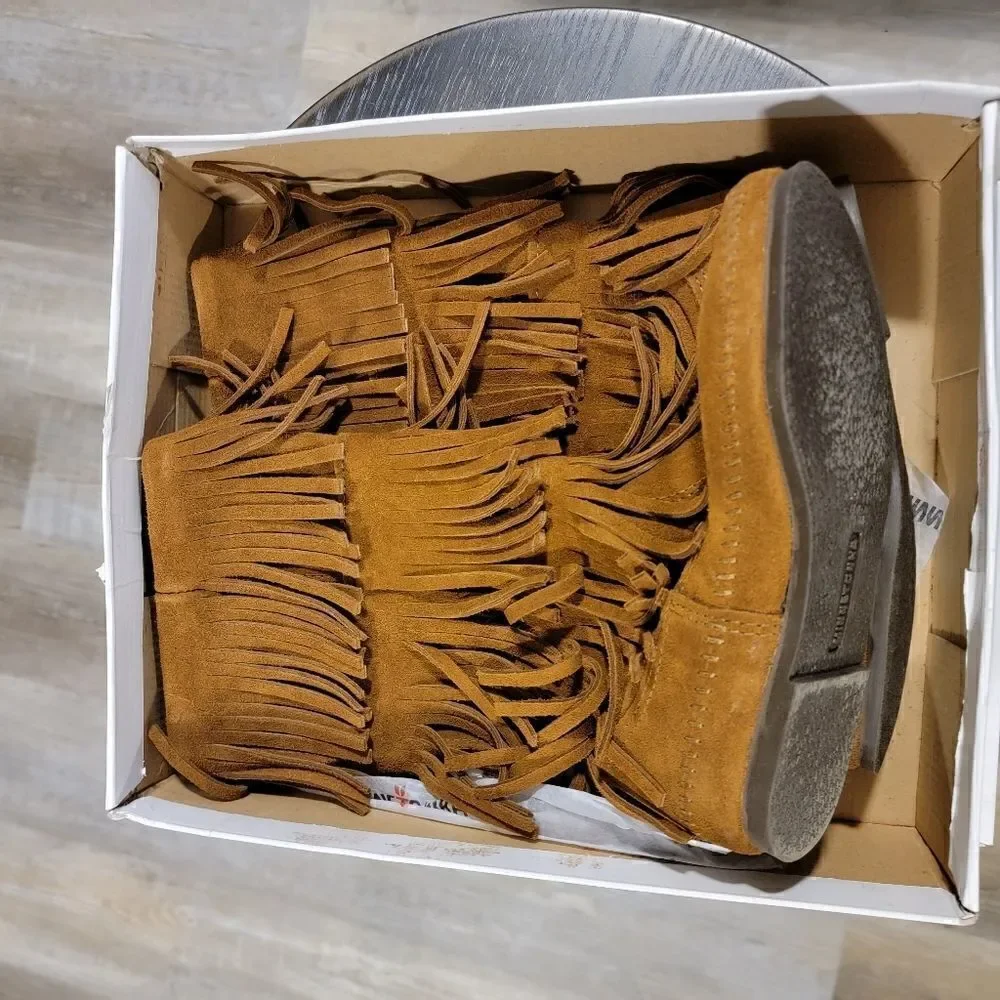 Minnetonka 1638 Calf Hi 3-Layer Fringe Brown Boots size 6